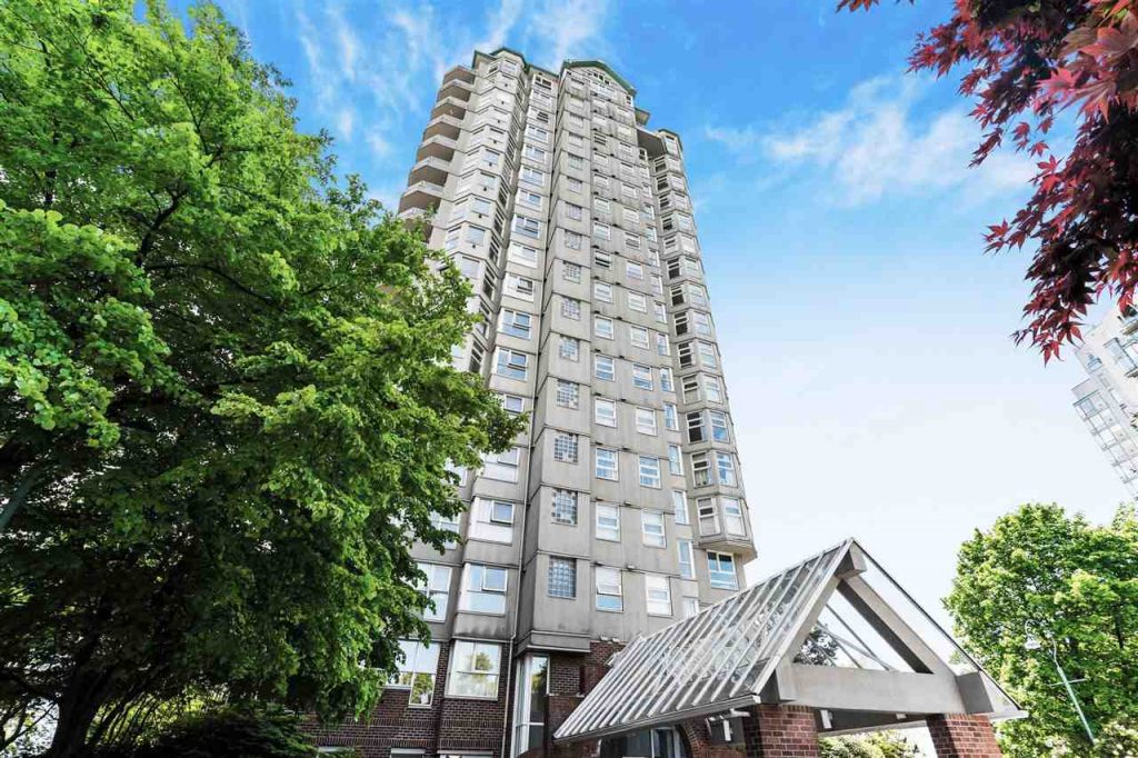 1202 1250 QUAYSIDE DRIVE