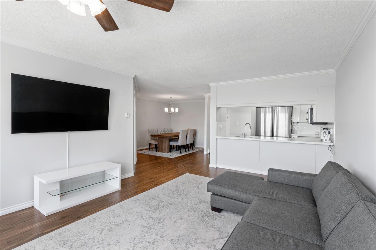 1202 1250 QUAYSIDE DRIVE 10