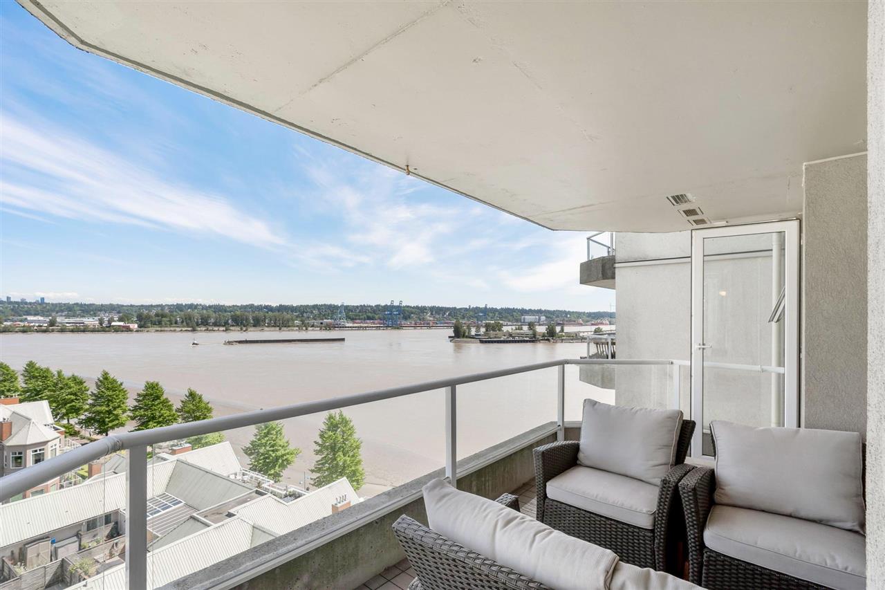 1202 1250 QUAYSIDE DRIVE 11