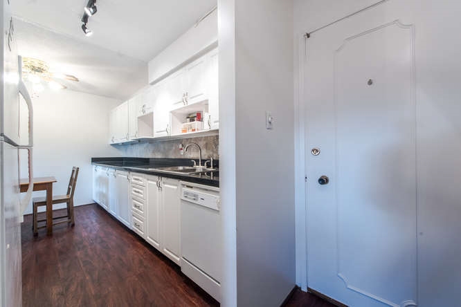 302-7428 19th Avenue, Burnaby, BC 8