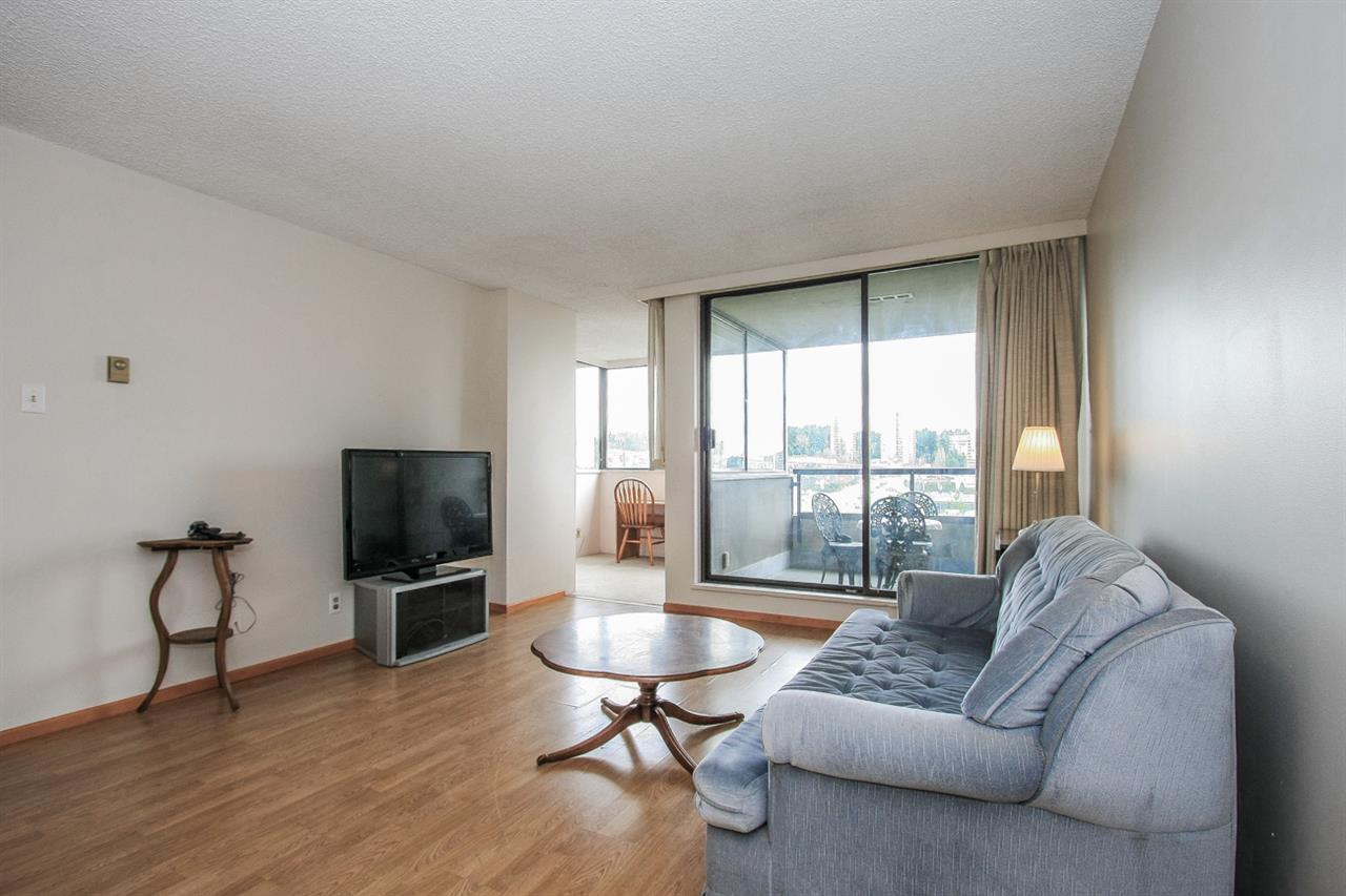 905 9521 CARDSTON COURT Burnaby 17