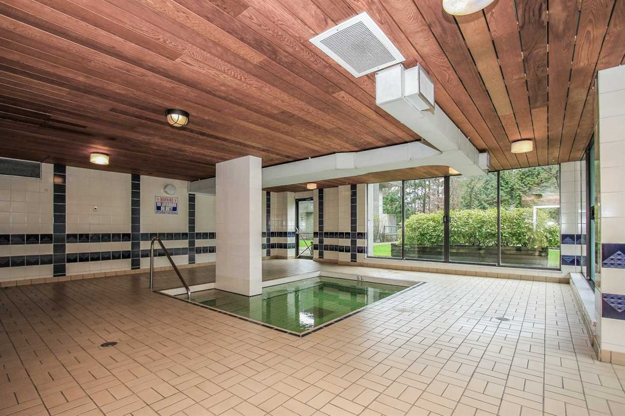 905 9521 CARDSTON COURT Burnaby 3