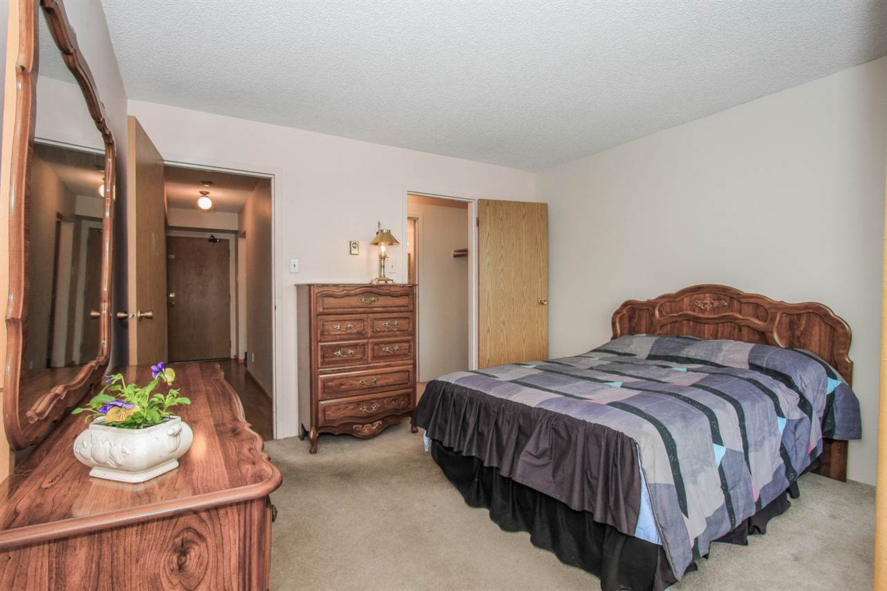 905 9521 CARDSTON COURT Burnaby 14