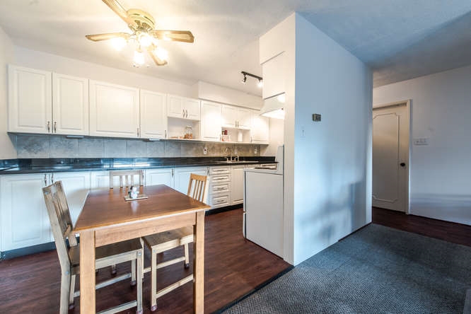 302-7428 19th Avenue, Burnaby, BC 5