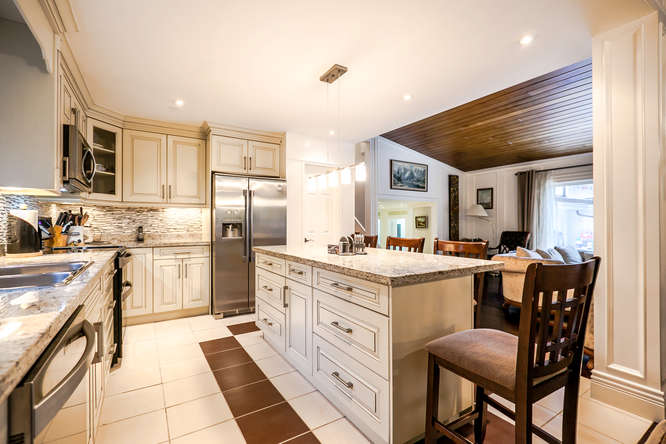 990 Kinsac Street, Coquitlam 5