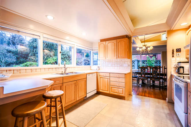 127 E Durham Street, New Westminster BC 8
