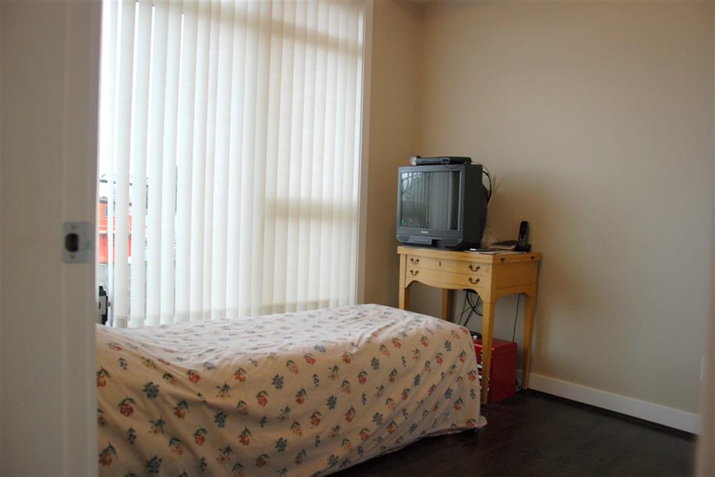 203-6888 Royal Oak Avenue, Burnaby 11