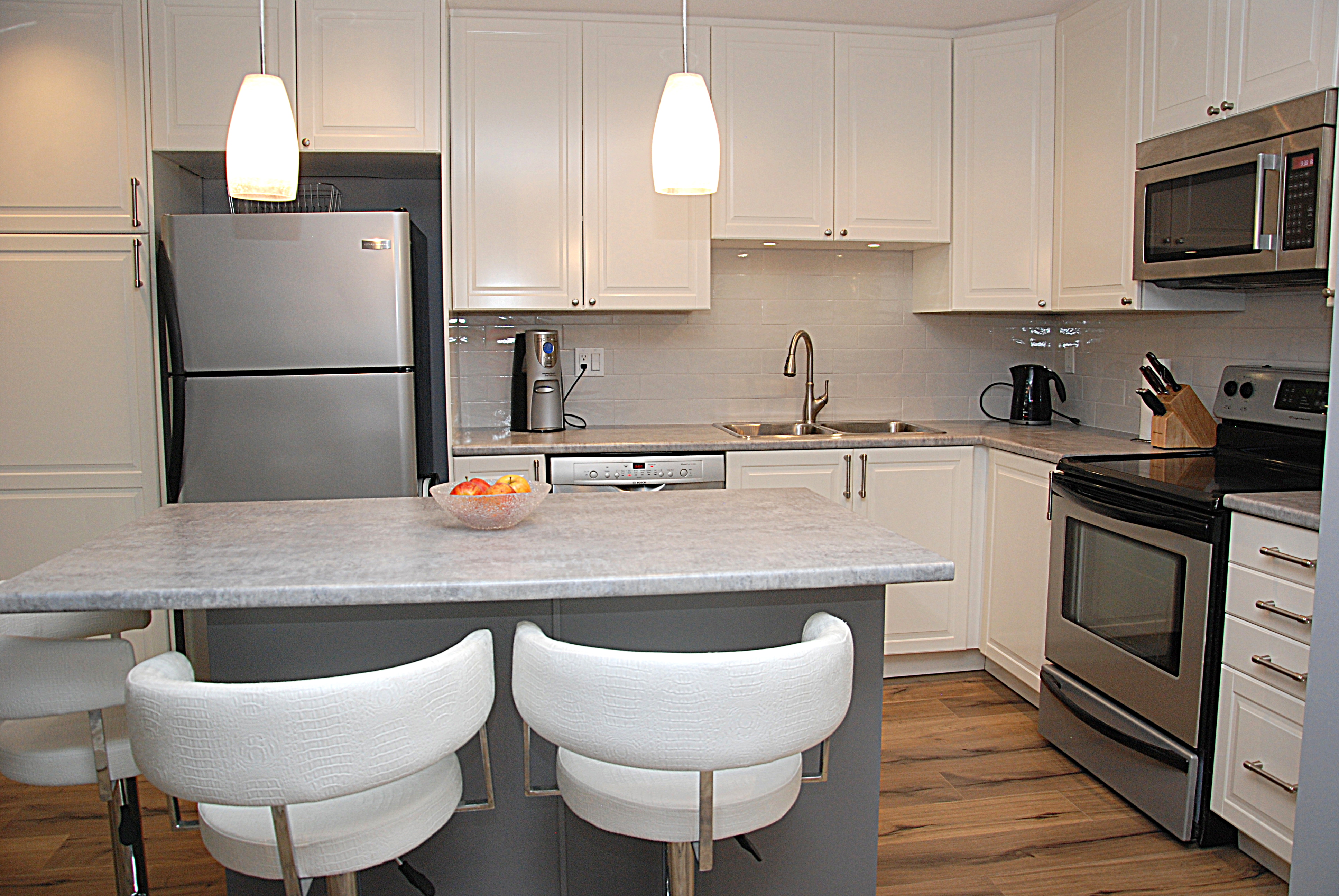 209-518 Thirteenth Street, New Westminster 4