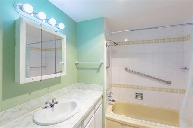 304-721 Hamilton Street, New Westminster 15