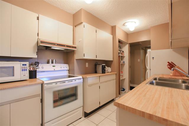 505-9521 Cardston Court, Burnaby 4