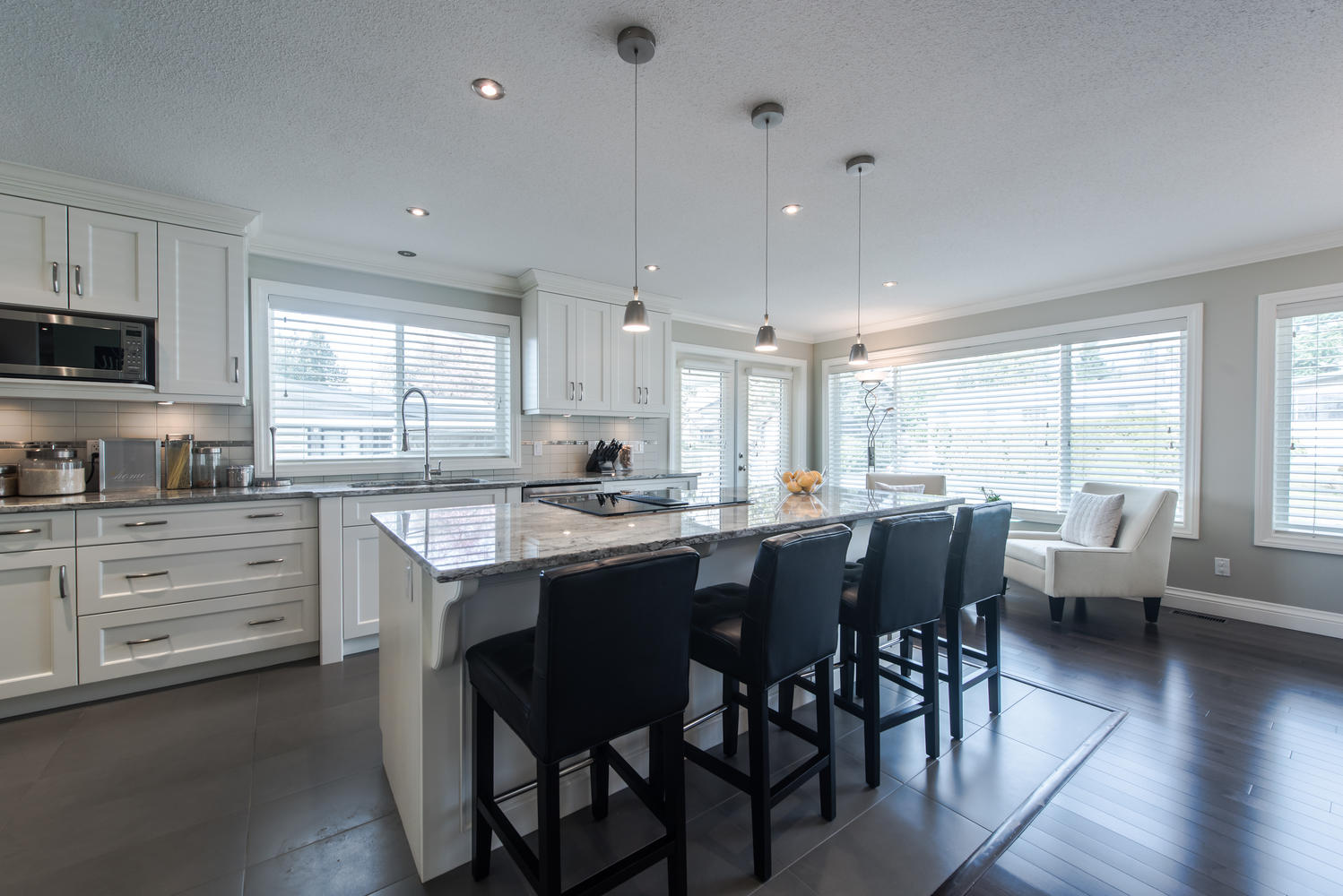 7552 Greenwood Street, Burnaby 4