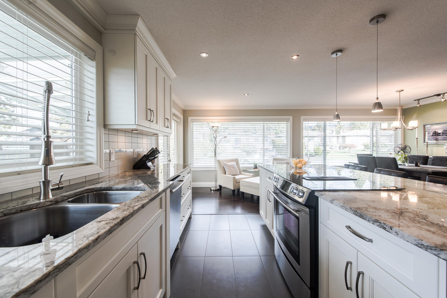 7552 Greenwood Street, Burnaby 5