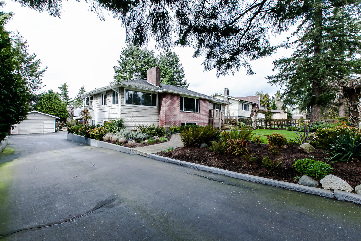 7909 117 St, North Delta 2