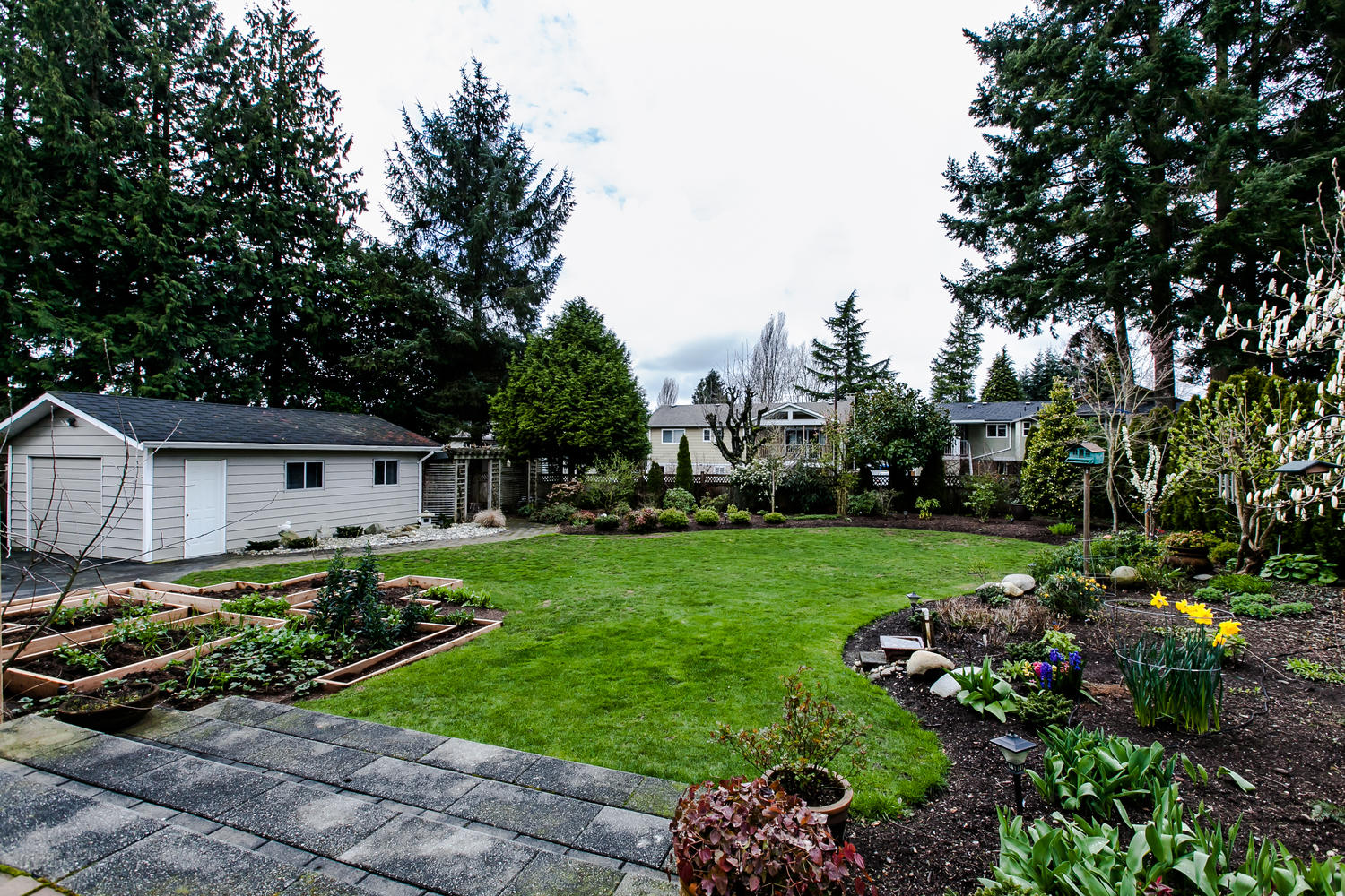 7909 117 St, North Delta 19