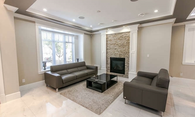 8462 12th Avenue, Burnaby, BC 2