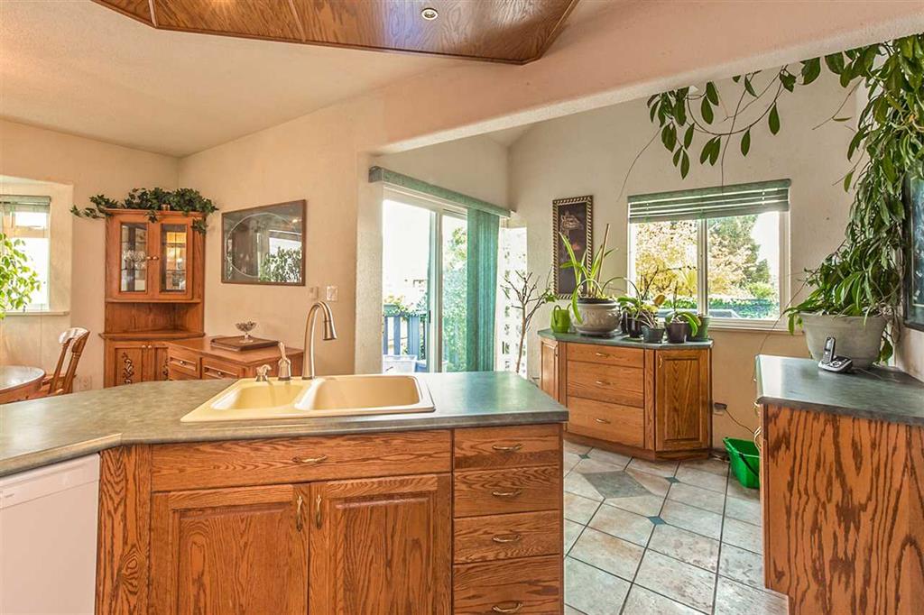 7960 12th Avenue, Burnaby 8