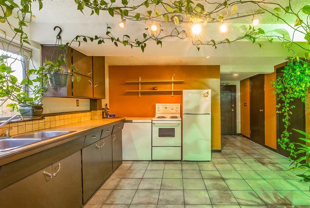 7960 12th Avenue, Burnaby 13