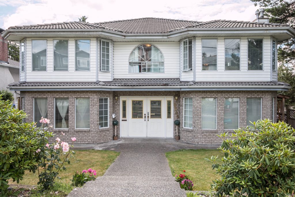 8046 11th Avenue, Burnaby, BC