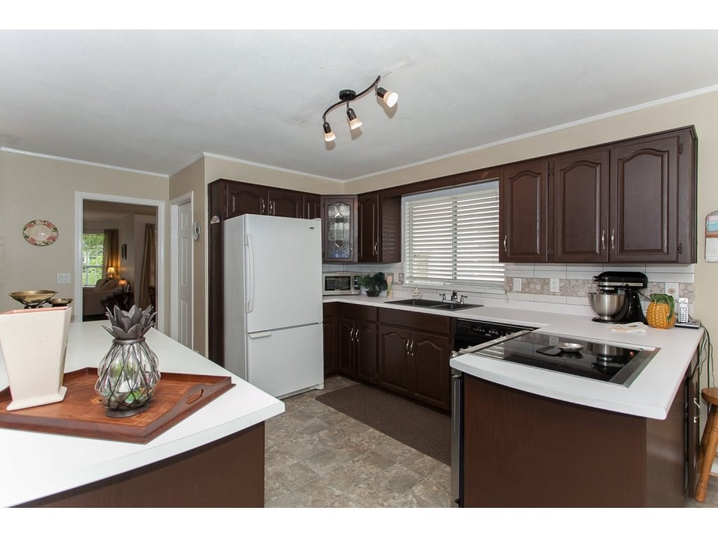 12391 Northpark Crescent, Surrey 9