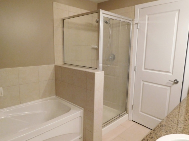 1603-11 E Royal Avenue, New Westminster 14