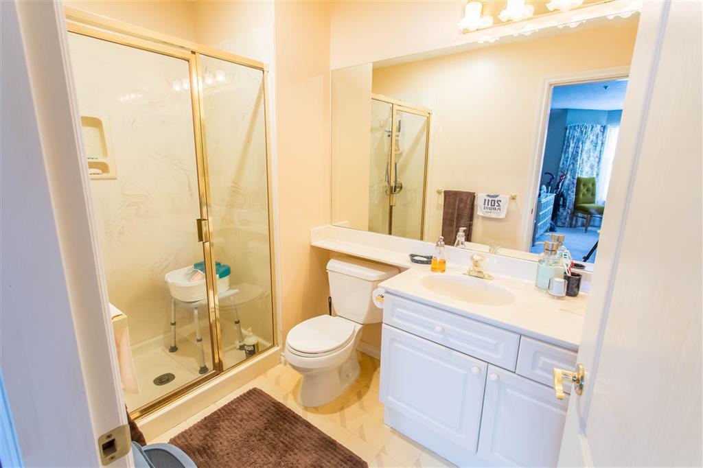 305-5776 200 Street ,Langley 7