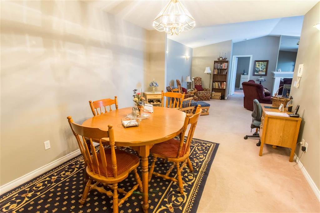 305-5776 200 Street ,Langley 11