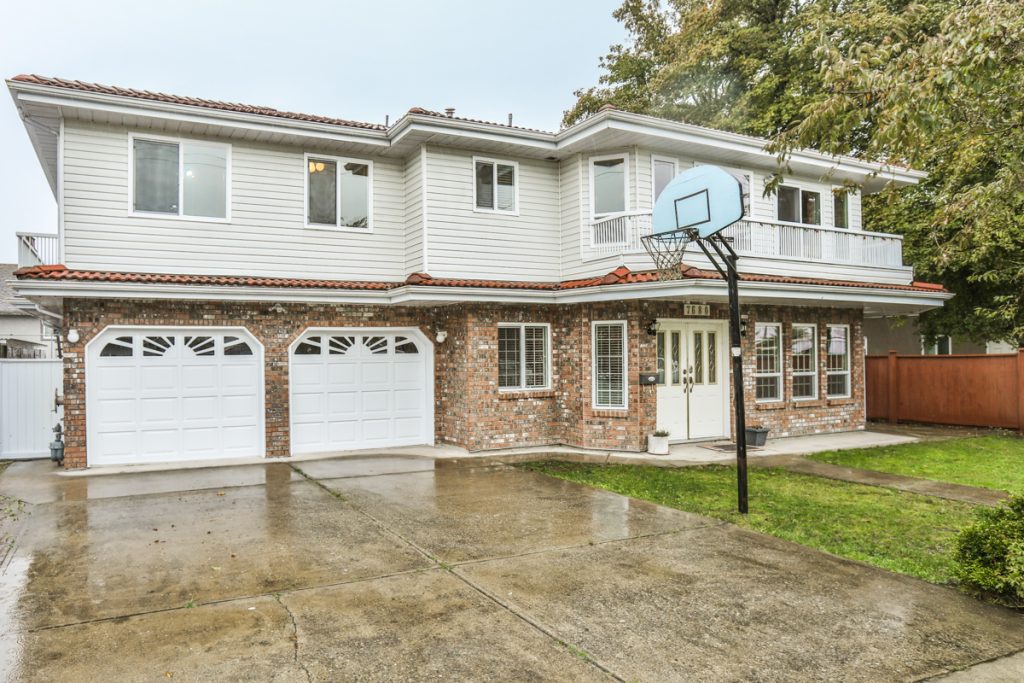 7680 16th Avenue, Burnaby, BC