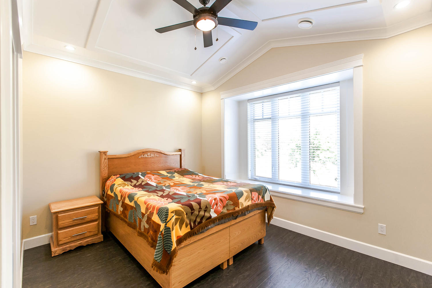 8462 12th Avenue, Burnaby, BC 11
