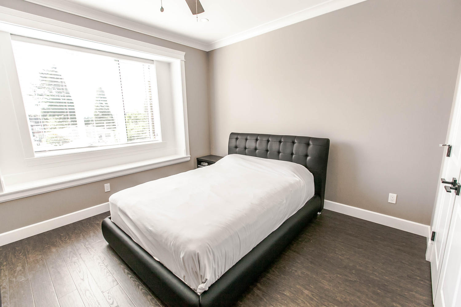 8462 12th Avenue, Burnaby, BC 14