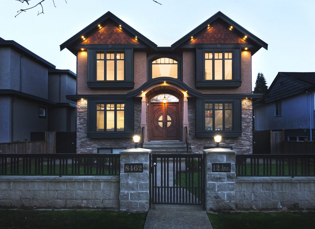 8462 12th Avenue, Burnaby, BC