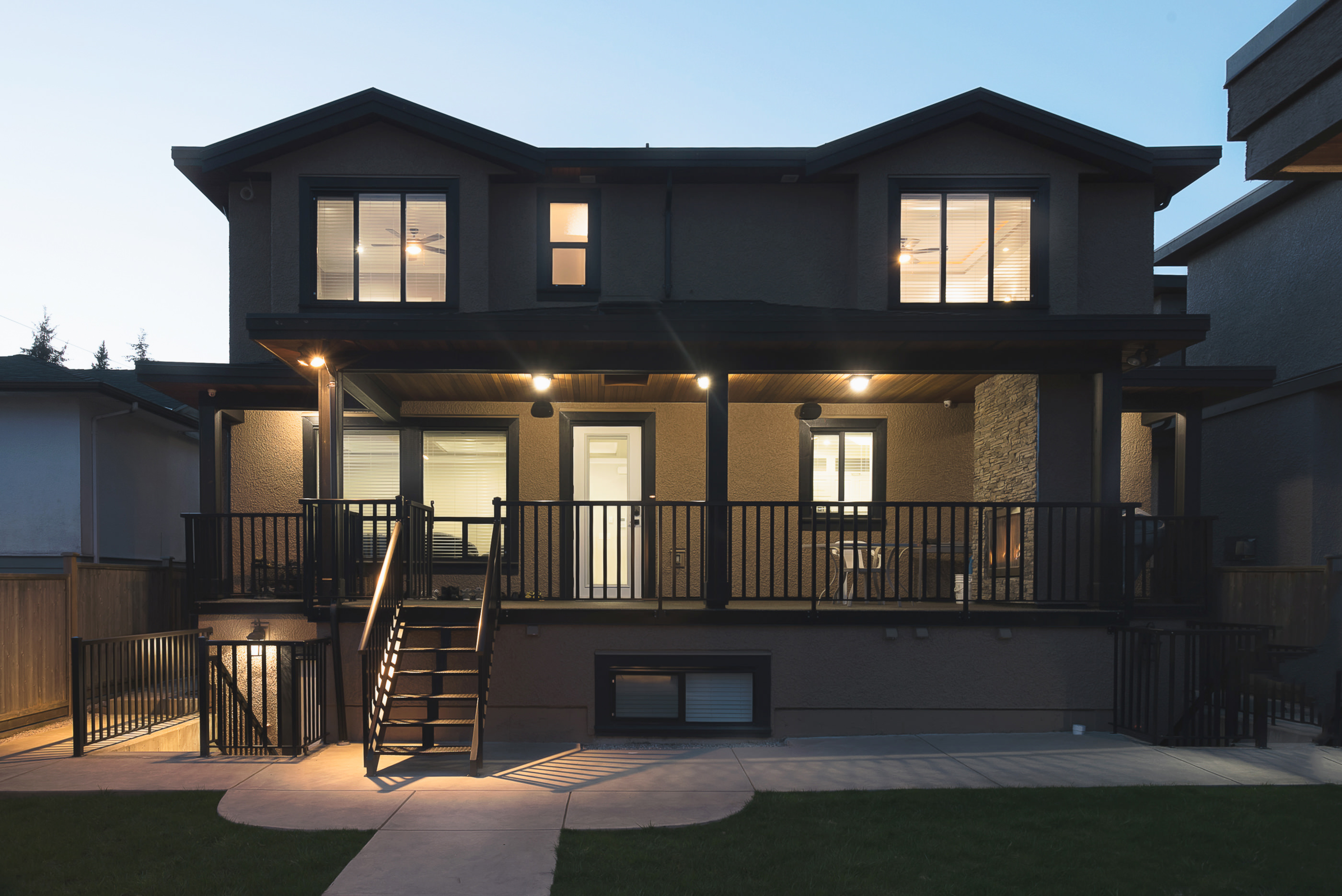 8462 12th Avenue, Burnaby, BC 2