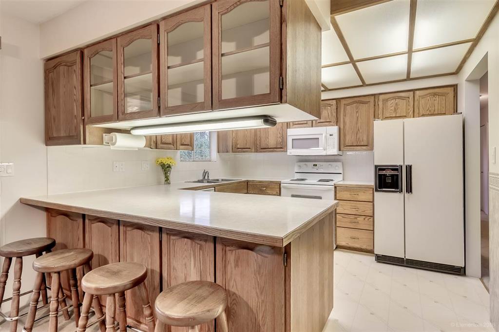 1406 Como Lake Avenue, Coquitlam BC 5
