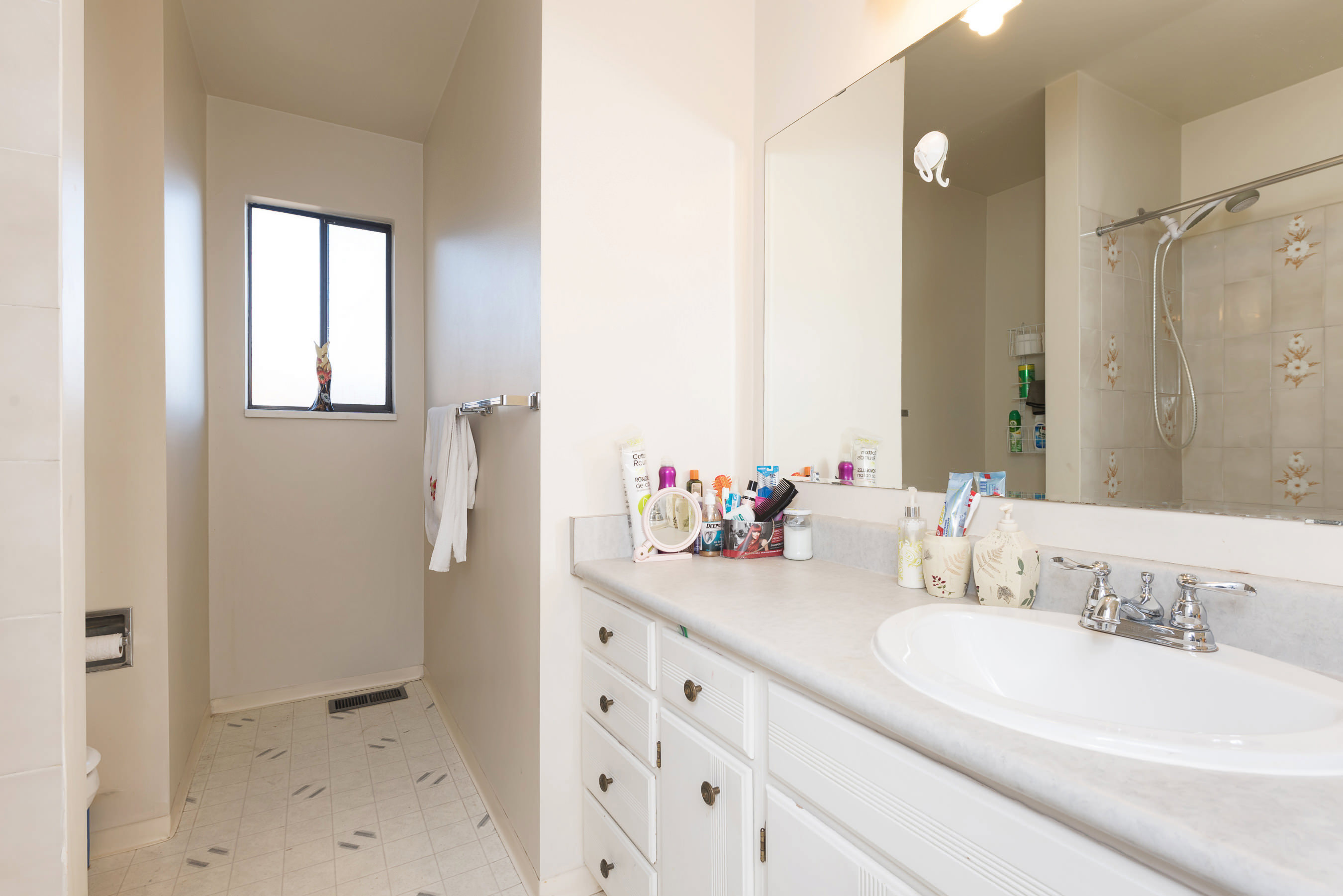 8007 11th Avenue, Burnaby, BC 11