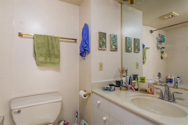 #205-1135 Quayside Drive, New Westminster 11
