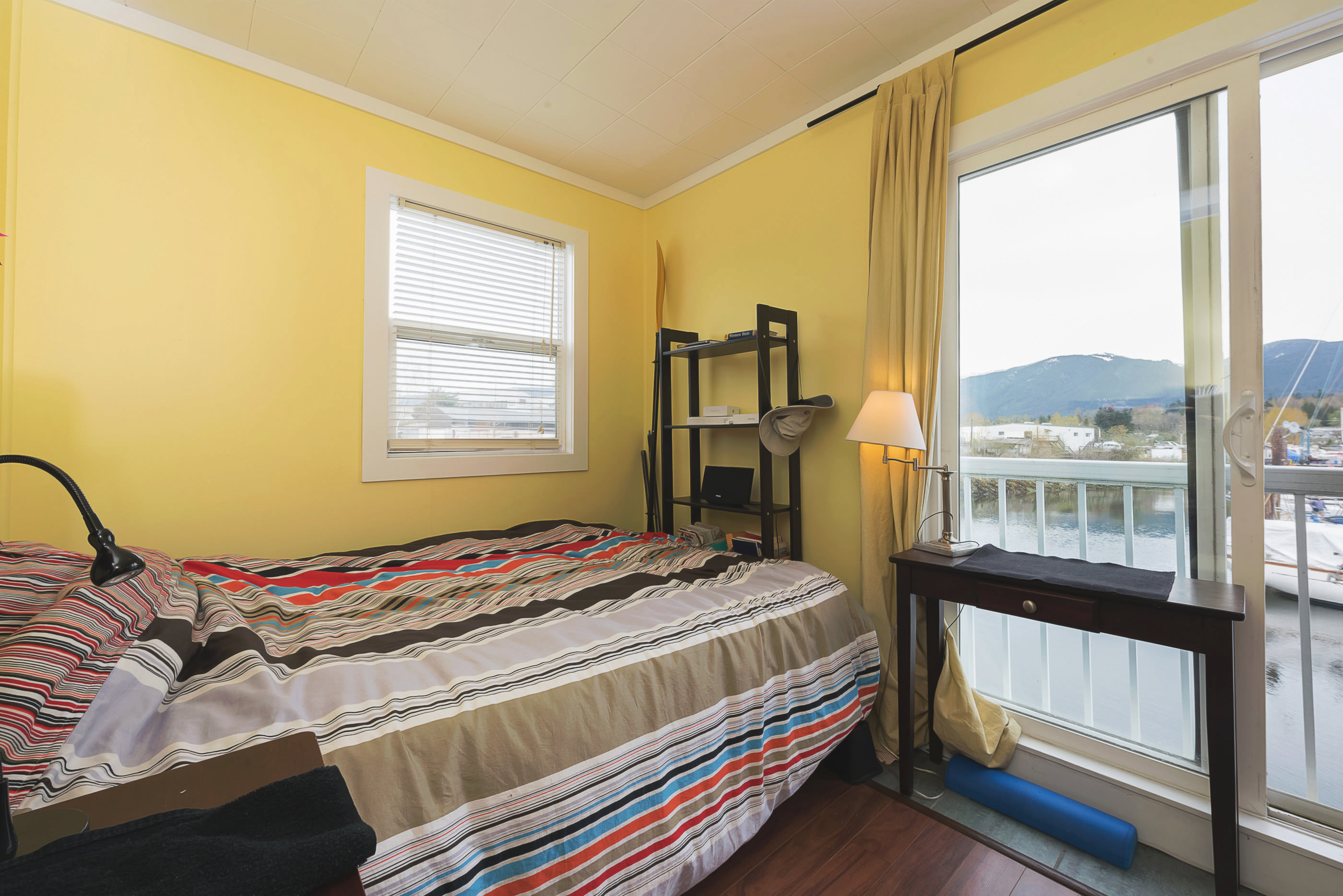 DFH #35 - 415 W. Esplanade, North Vancouver 14