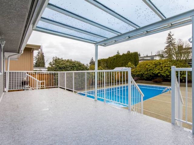 661 Edgar Ave, Coquitlam, BC 9