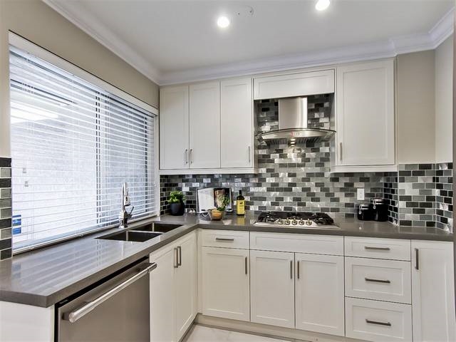 661 Edgar Ave, Coquitlam, BC 18