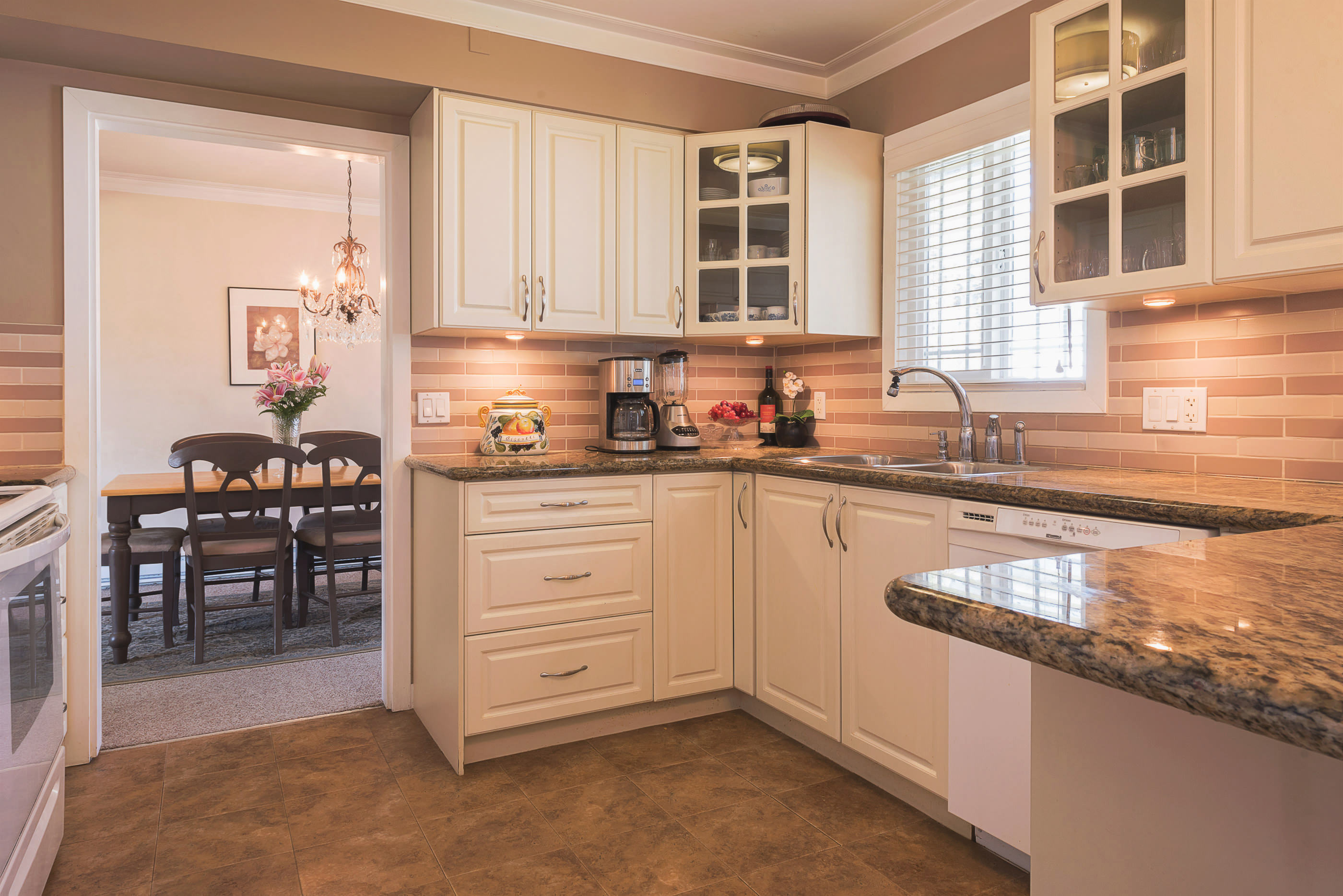 7037 Broadway, Burnaby, BC 5