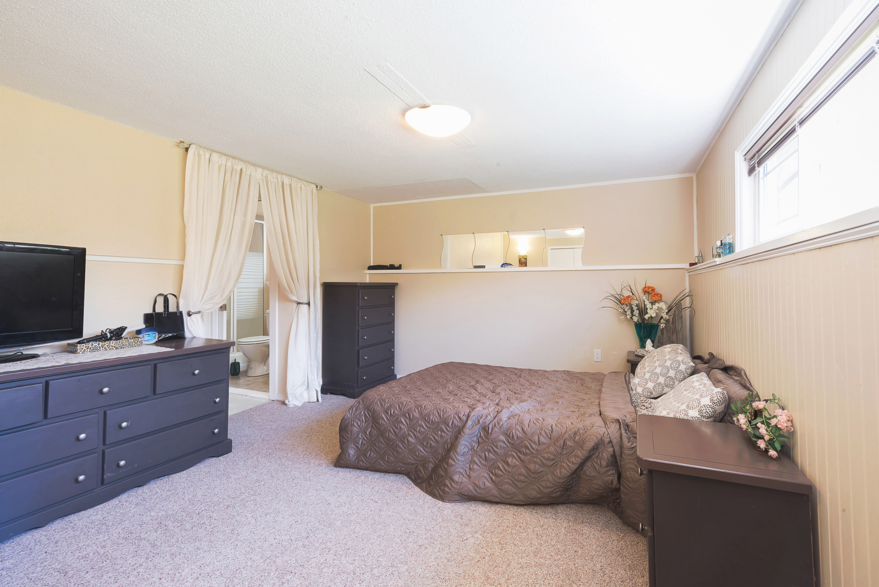 7037 Broadway, Burnaby, BC 13