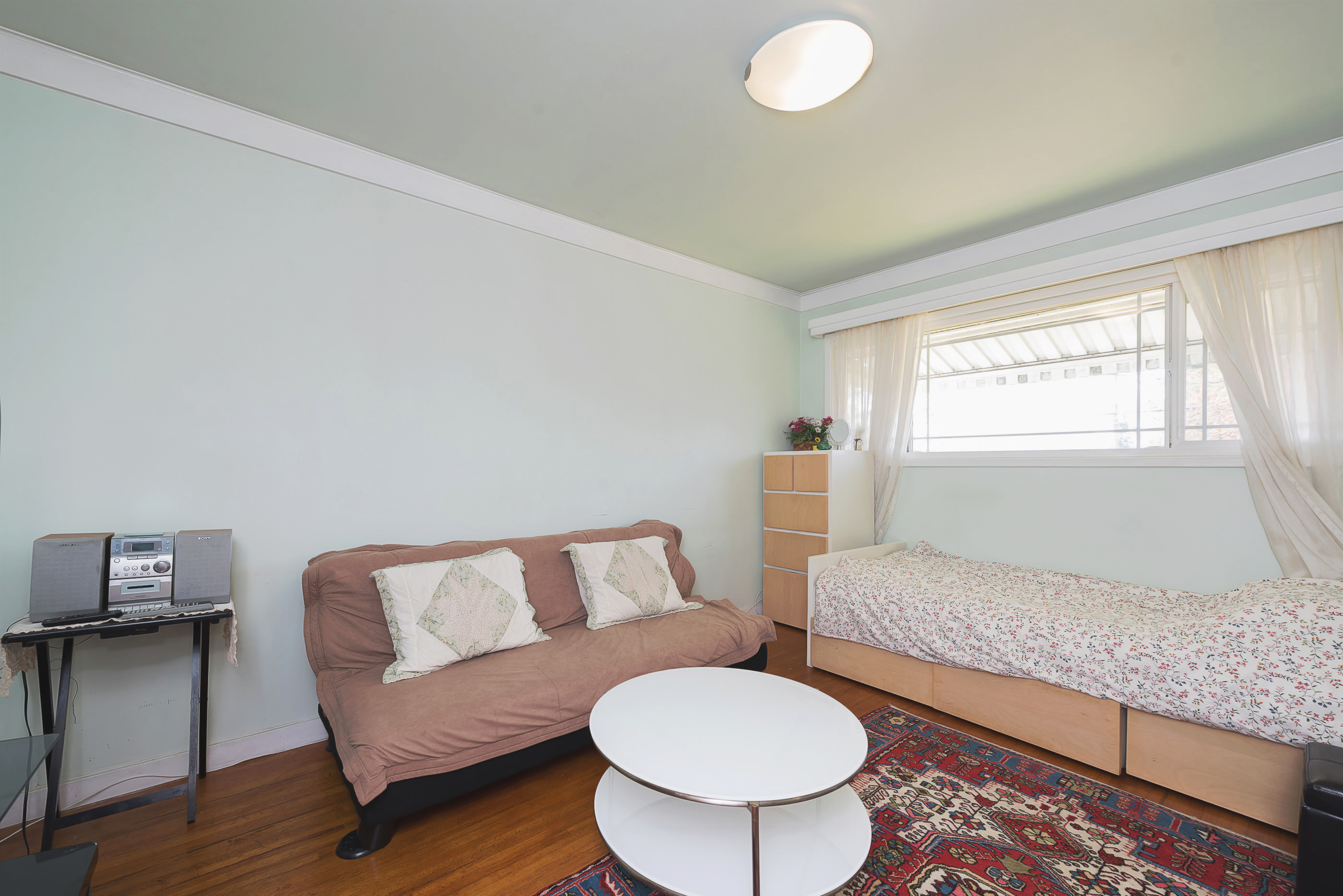 7037 Broadway, Burnaby, BC 9