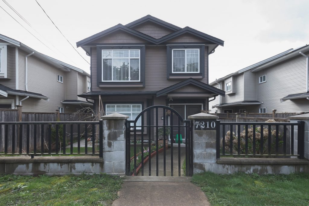 7210 11th Avenue, Burnaby, BC