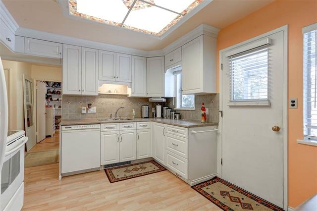 8375 10th Ave., Burnaby, BC 5