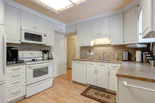 8375 10th Ave., Burnaby, BC 6