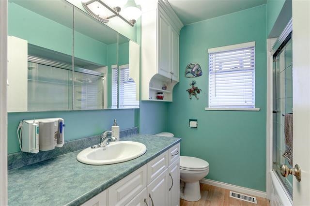 8375 10th Ave., Burnaby, BC 10