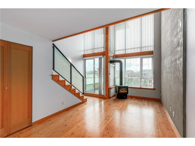 213 – 7 Rialto Court, New Westminster BC