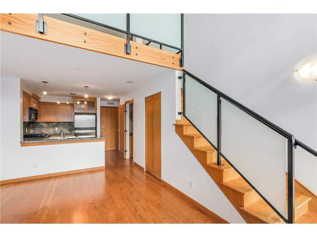 213 7 Rialto Court, New Westminster, BC 8