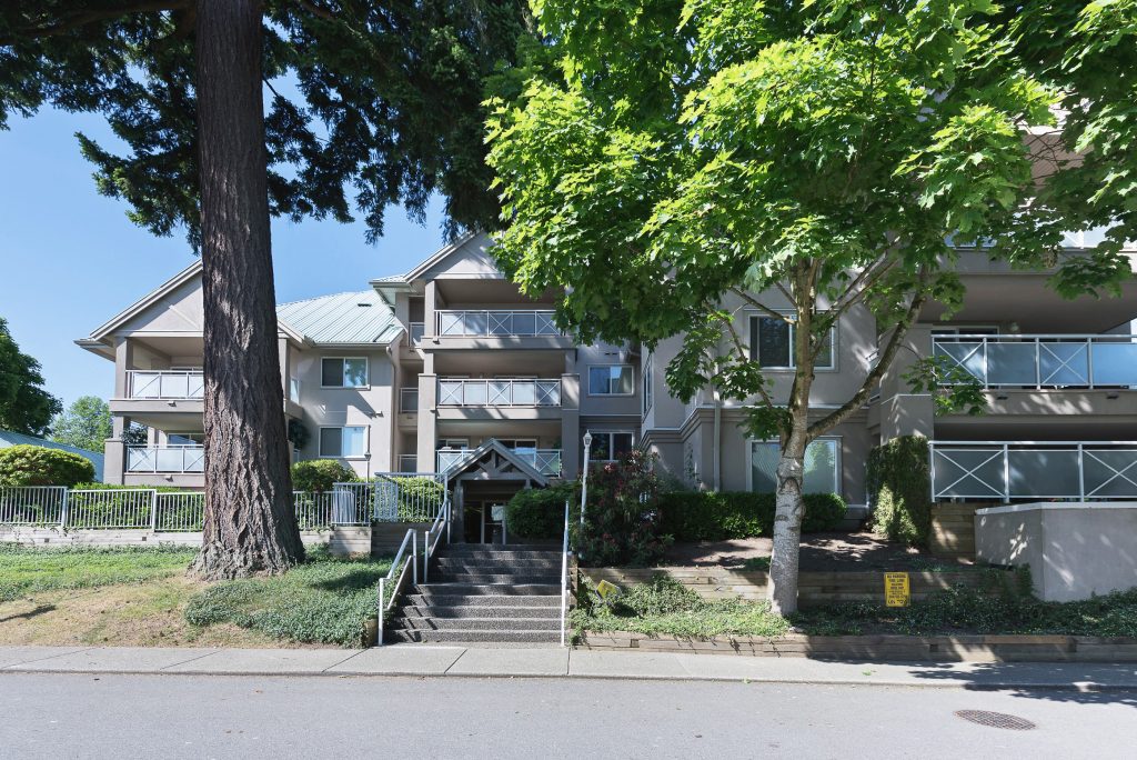 102-15130 29A Avenue, White Rock, BC