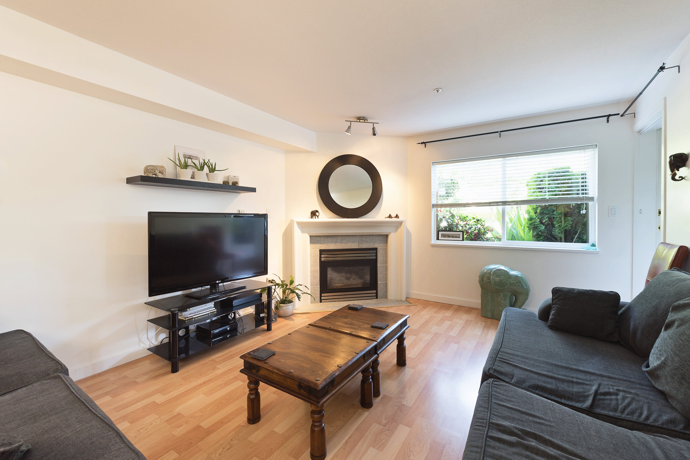 102-15130 29A Avenue, Surrey, BC 4