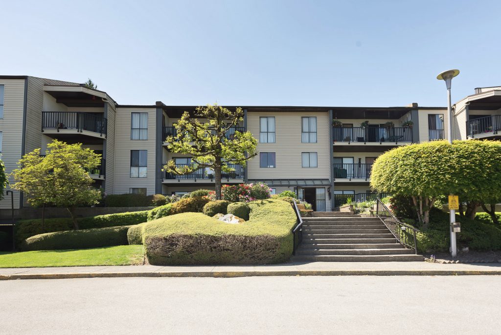 112-9952 149 Street, Surrey, BC