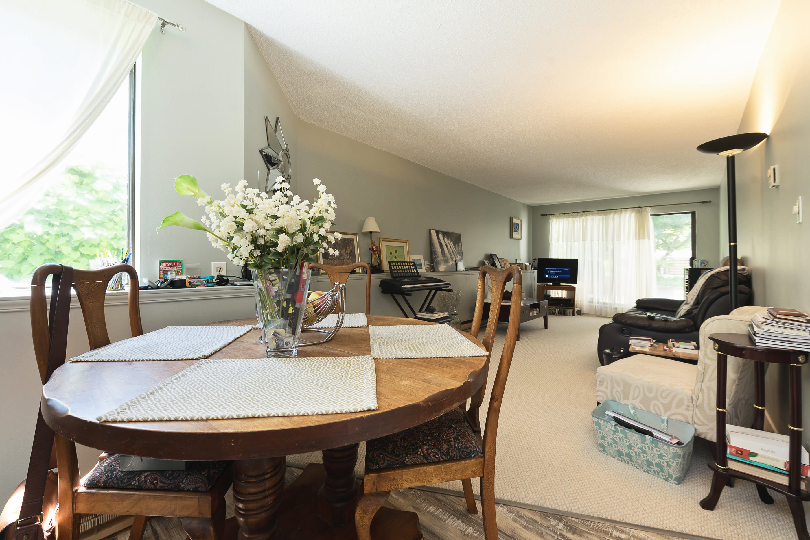 112-9952 149 Street, Surrey BC 5